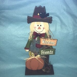 ASHLAND Fall scarecrow table top decoration wood and metal size 21” X 9”